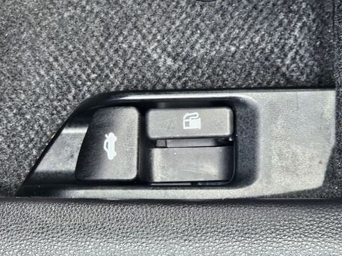 Used 2026 Toyota Corolla LE FWD image 39