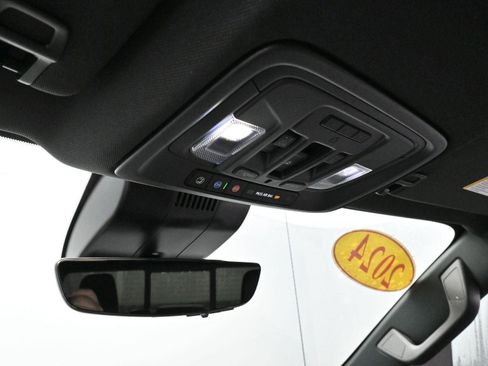 Used 2024 GMC Sierra 1500 AT4 w/ Technology Package image 28