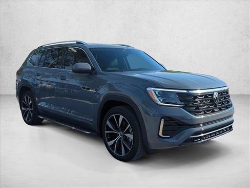 Used 2025 Volkswagen Atlas SEL Premium R-Line AWD/4WD image 3