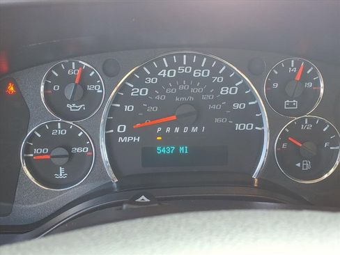 Used 2024 GMC Savana 2500 w/ Driver Convenience Package image 7