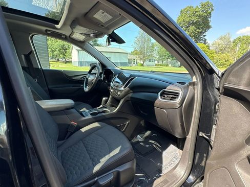 Used 2018 Chevrolet Equinox LT FWD image 9