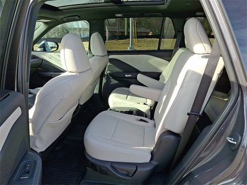 Used 2025 Lexus TX 350 AWD image 8