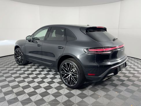 Certified 2026 Porsche Macan image 3