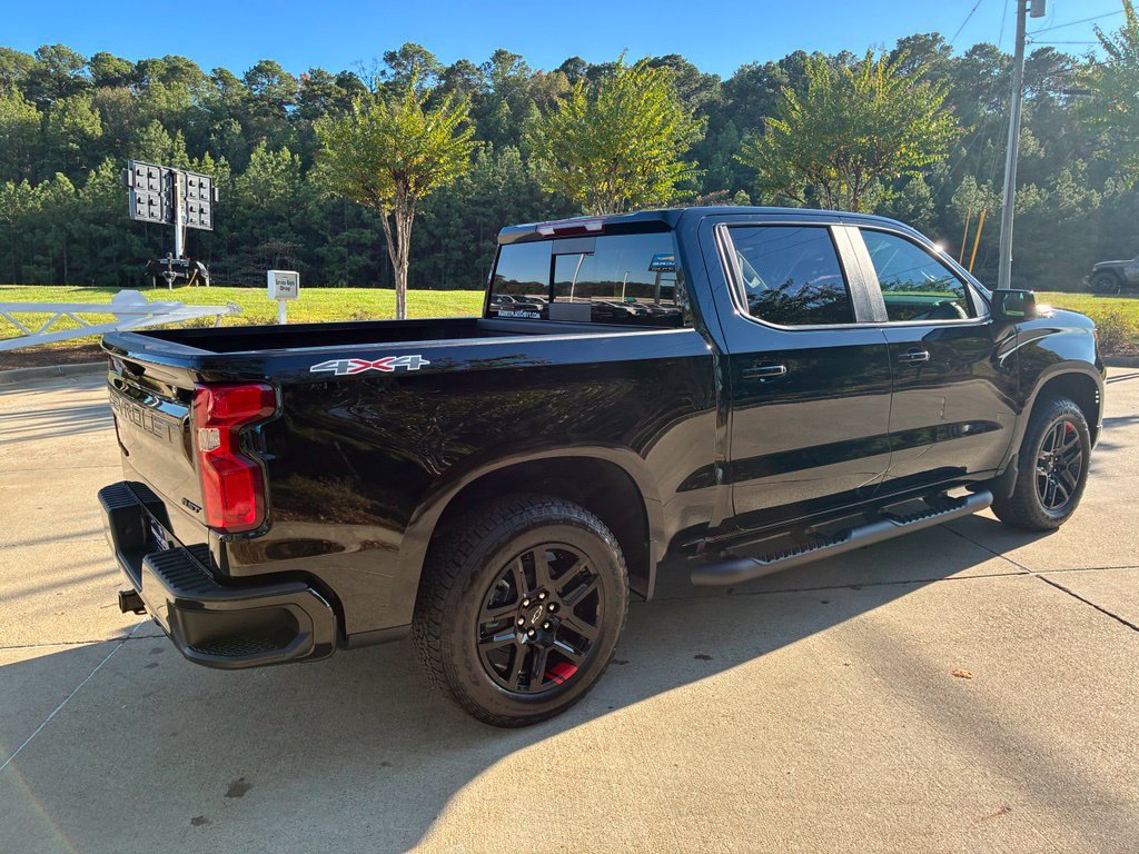 New 2026 Chevrolet Silverado 1500 RST w/ Redline Edition AWD/4WD image 8