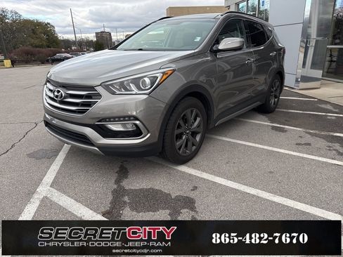 Used 2018 Hyundai Santa Fe Sport image 3