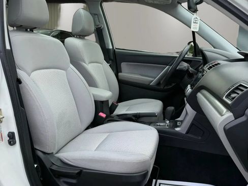 Used 2017 Subaru Forester 2.5i Premium AWD/4WD image 19