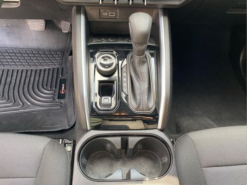 Used 2025 Chevrolet Colorado Trail Boss AWD/4WD image 16