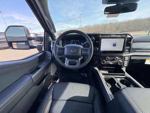 New 2026 Ford F250 Lariat w/ Lariat Premium Package image 25