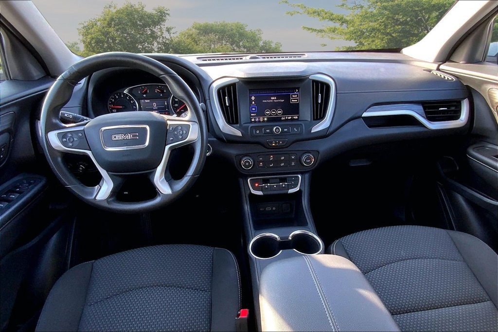Used 2024 GMC Terrain SLE FWD image 7