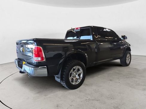 Used 2018 RAM 1500 Laramie w/ Convenience Group AWD/4WD image 5