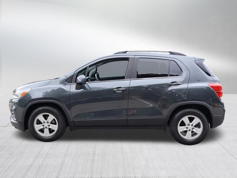 Used 2018 Chevrolet Trax LT w/ LT Convenience Package FWD image 4