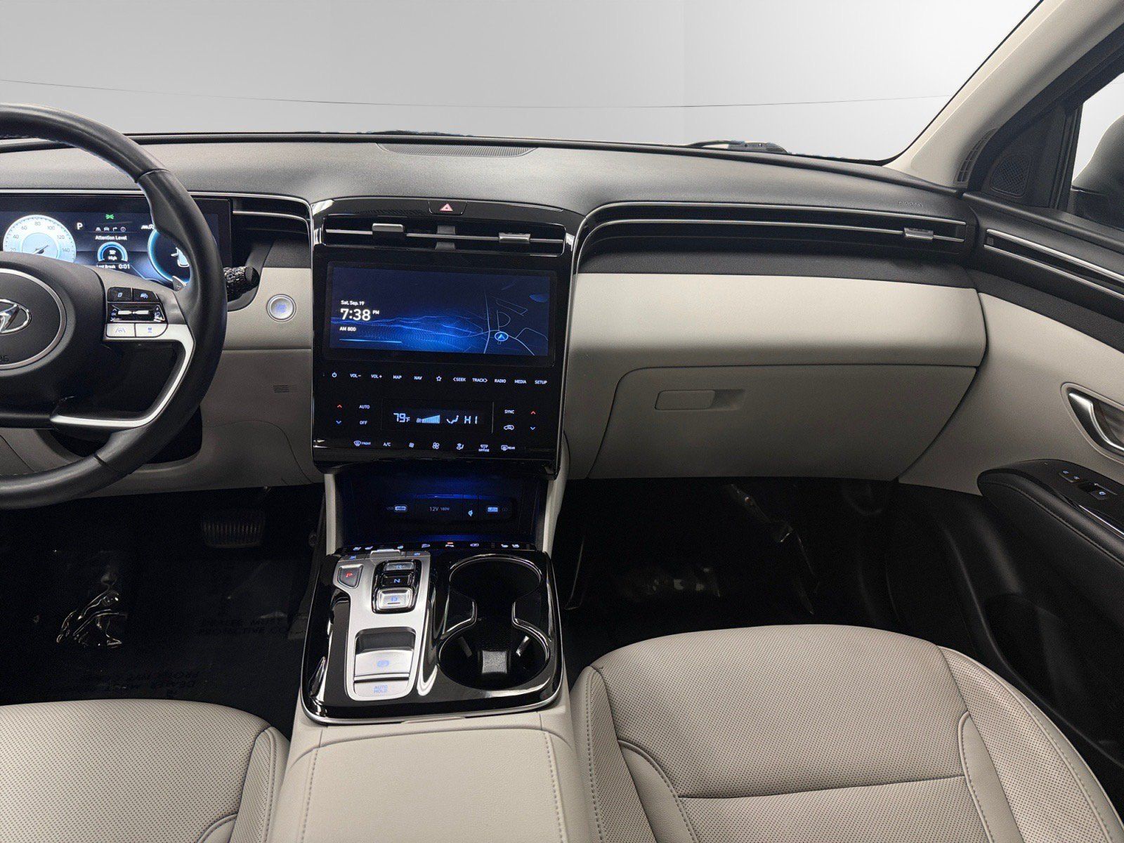 Used 2023 Hyundai Tucson Limited AWD/4WD image 11