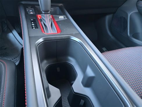 New 2026 Nissan Kicks SR image 25