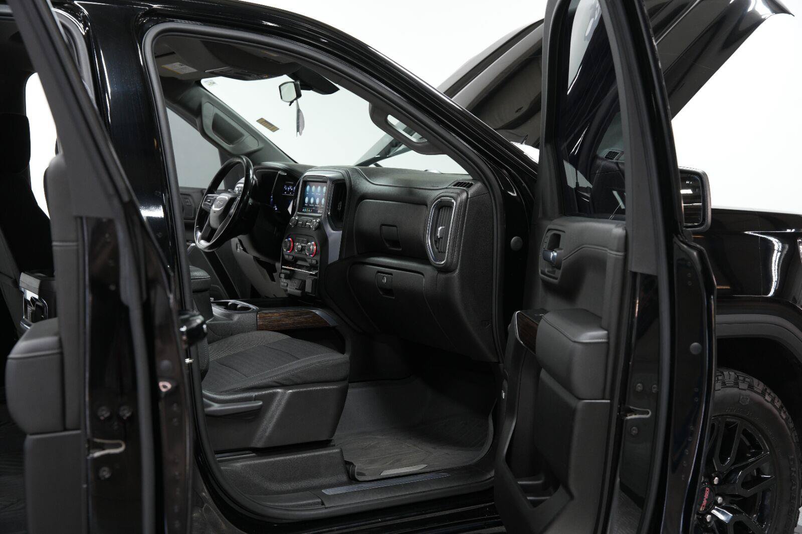 Certified 2022 GMC Sierra 1500 Elevation w/ Preferred Package AWD/4WD image 12