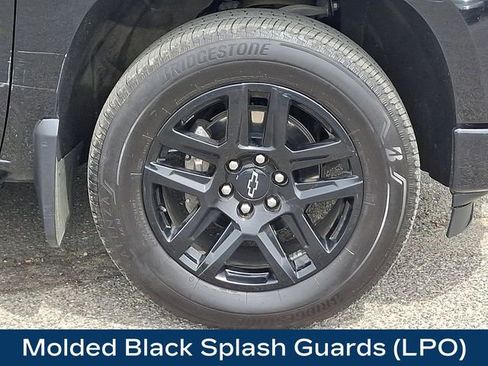 Used 2023 Chevrolet Silverado 1500 Custom AWD/4WD image 28