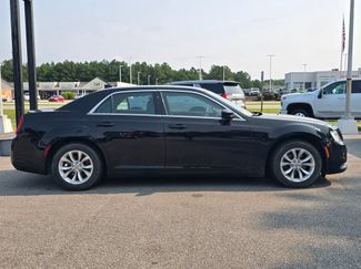Used 2023 Chrysler 300 Touring RWD video 2