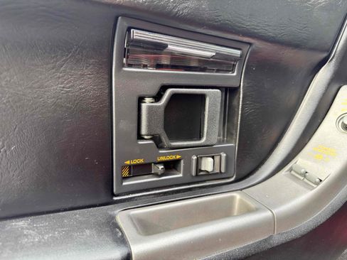 Used 1990 Chevrolet Corvette Coupe image 55