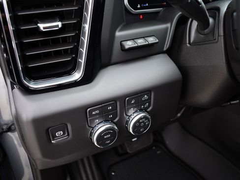 New 2026 GMC Sierra 2500 Denali w/ Technology Package image 17