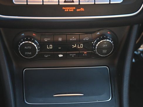 Used 2018 Mercedes-Benz CLA 250 image 31