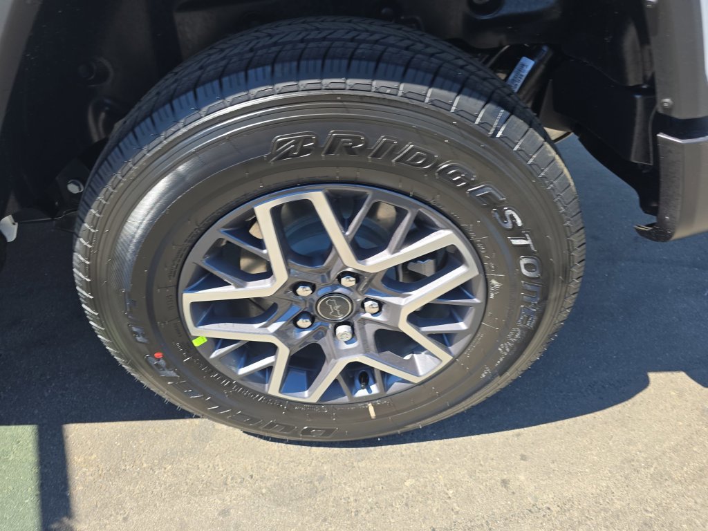 New 2026 Jeep Wrangler Unlimited Sahara AWD/4WD image 32