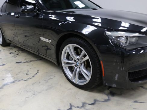 Used 2012 BMW 750Li image 3