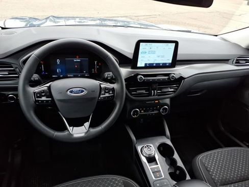 Certified 2023 Ford Escape Active AWD/4WD image 5
