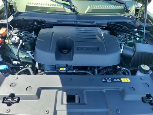New 2026 Land Rover Defender 110 X-Dynamic SE AWD/4WD image 29