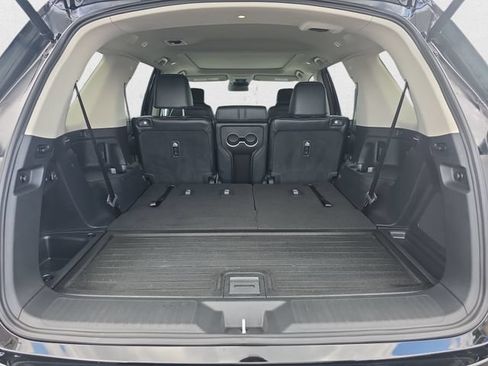 Used 2025 Honda Pilot Elite image 14