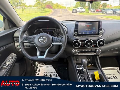 Used 2025 Nissan Sentra SV FWD image 28