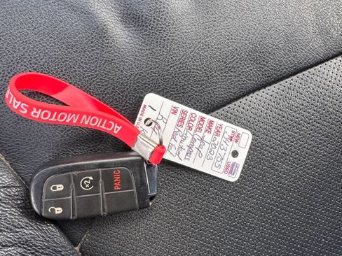 Used 2023 Jeep Compass Limited image 60