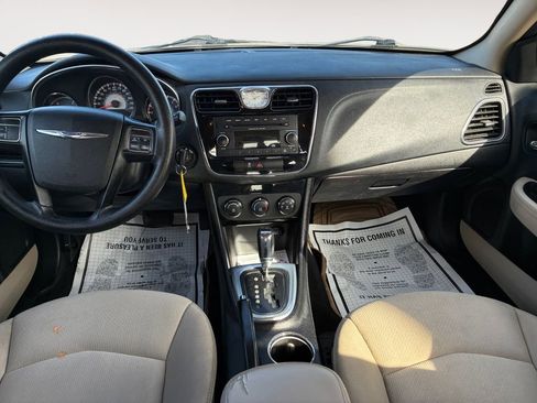 Used 2013 Chrysler 200 LX image 10