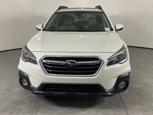 Used 2018 Subaru Outback 2.5i Limited AWD/4WD image 8