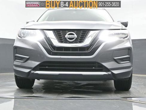 Used 2017 Nissan Rogue SV AWD/4WD image 20