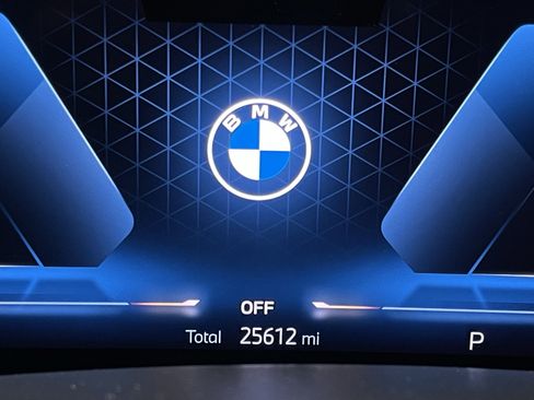 Used 2024 BMW X5 xDrive40i w/ Premium Package image 21