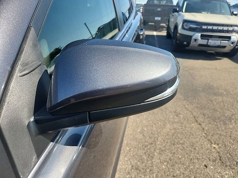 Used 2017 Toyota RAV4 XLE w/ Carpet Mat Package FWD image 7
