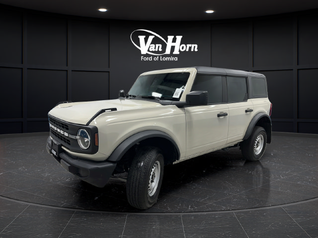 Used 2025 Ford Bronco 4-Door AWD/4WD image 3