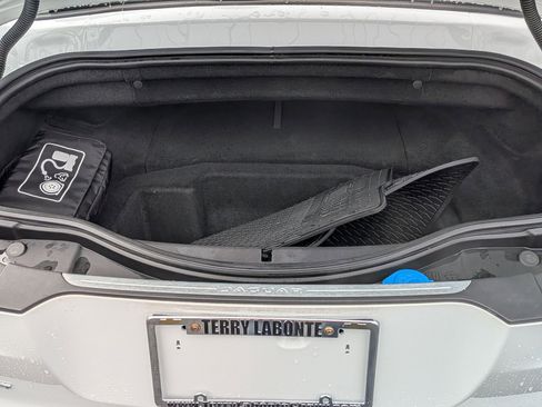 Used 2018 Jaguar F-TYPE Convertible image 33