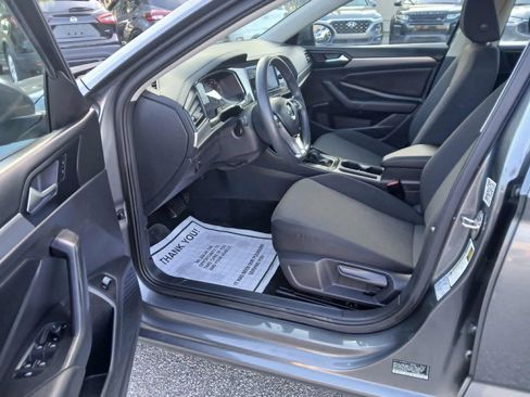 Used 2019 Volkswagen Jetta S w/ Driver Assistance Package FWD image 9