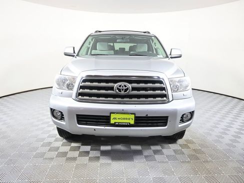 Used 2016 Toyota Sequoia SR5 AWD/4WD image 10