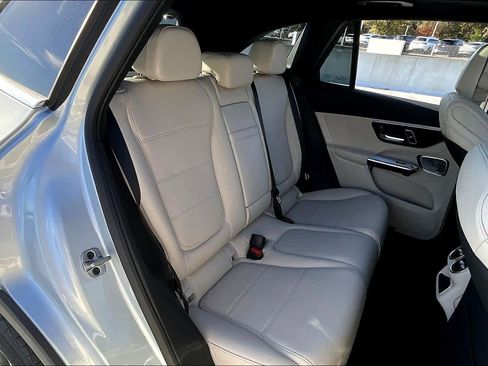 Used 2026 Mercedes-Benz GLC 300 GLC 300 image 19