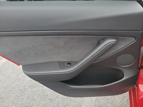 Used 2023 Tesla Model 3 Standard Range RWD image 14