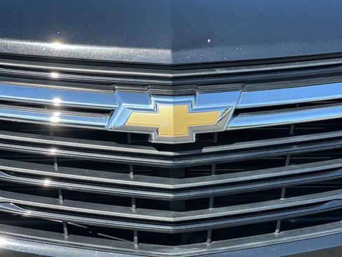 Used 2024 Chevrolet Equinox LT image 47