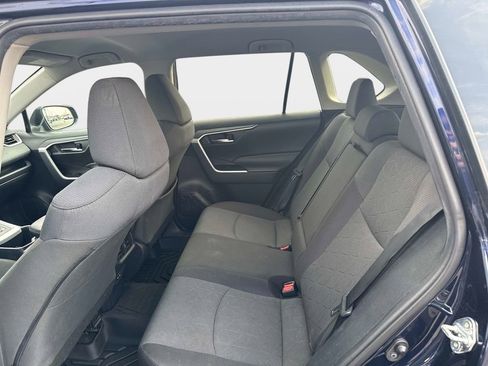 Used 2022 Toyota RAV4 XLE image 13