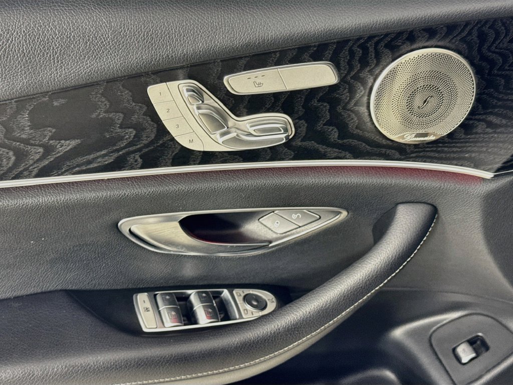 Used 2022 Mercedes-Benz E 350 Sedan image 22