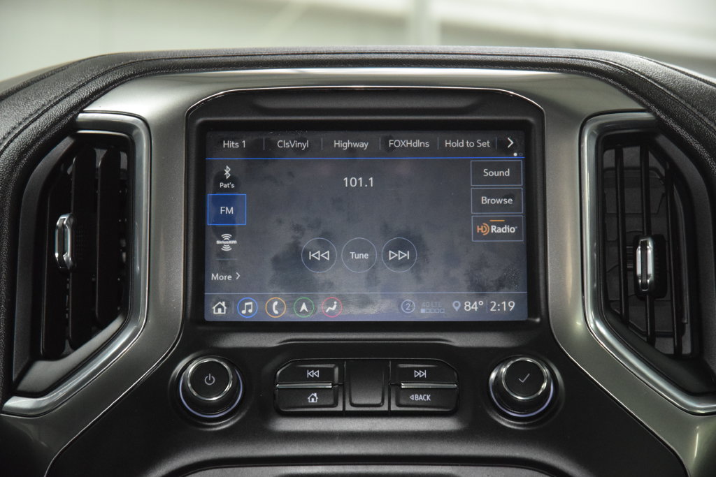 Used 2020 Chevrolet Silverado 1500 LTZ w/ LTZ Premium Package AWD/4WD image 34