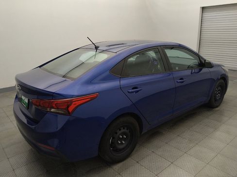 Used 2021 Hyundai Accent SE FWD image 9