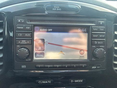 Used 2014 Nissan Juke SL image 23