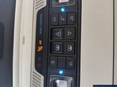 Used 2025 Ford Expedition Active AWD/4WD image 57