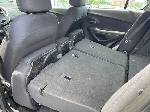 Used 2016 Chevrolet Trax LS FWD image 9