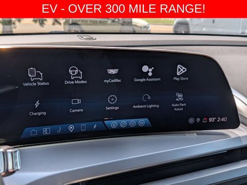 Used 2026 Cadillac Vistiq Sport w/ LPO, Floor Liner Package AWD/4WD image 38